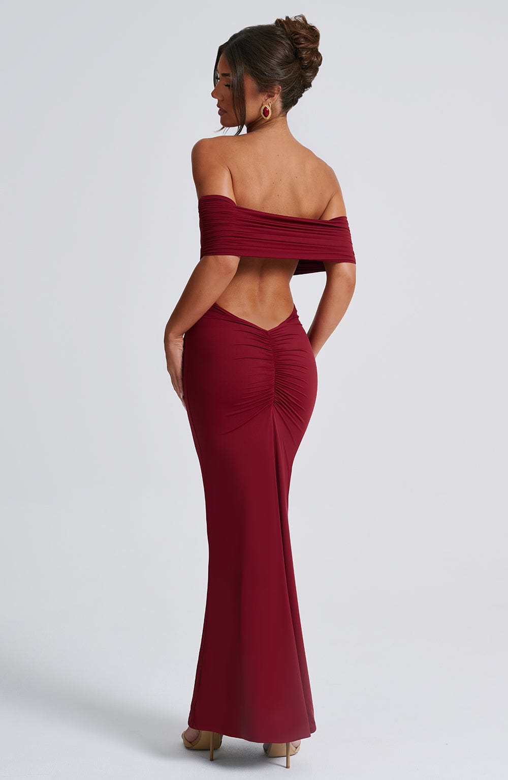 Women's Off-the-Shoulder Maxi Dress with Ruched Open Back - Elegant Evening Wear | Burgundy