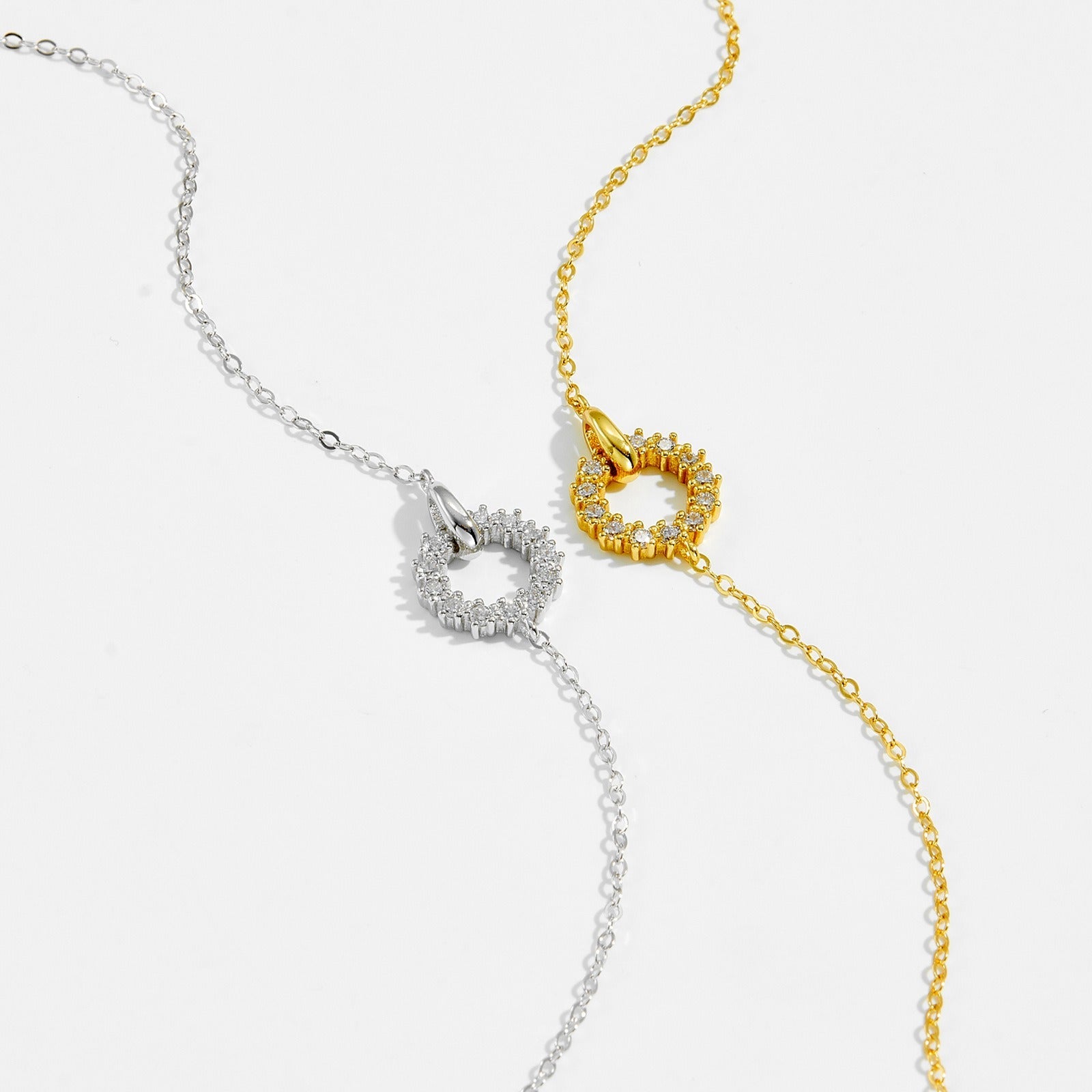 Elegant Women's Sterling Silver Linked Circle Bracelet with 14K Gold Finish, Adjustable & Waterproof