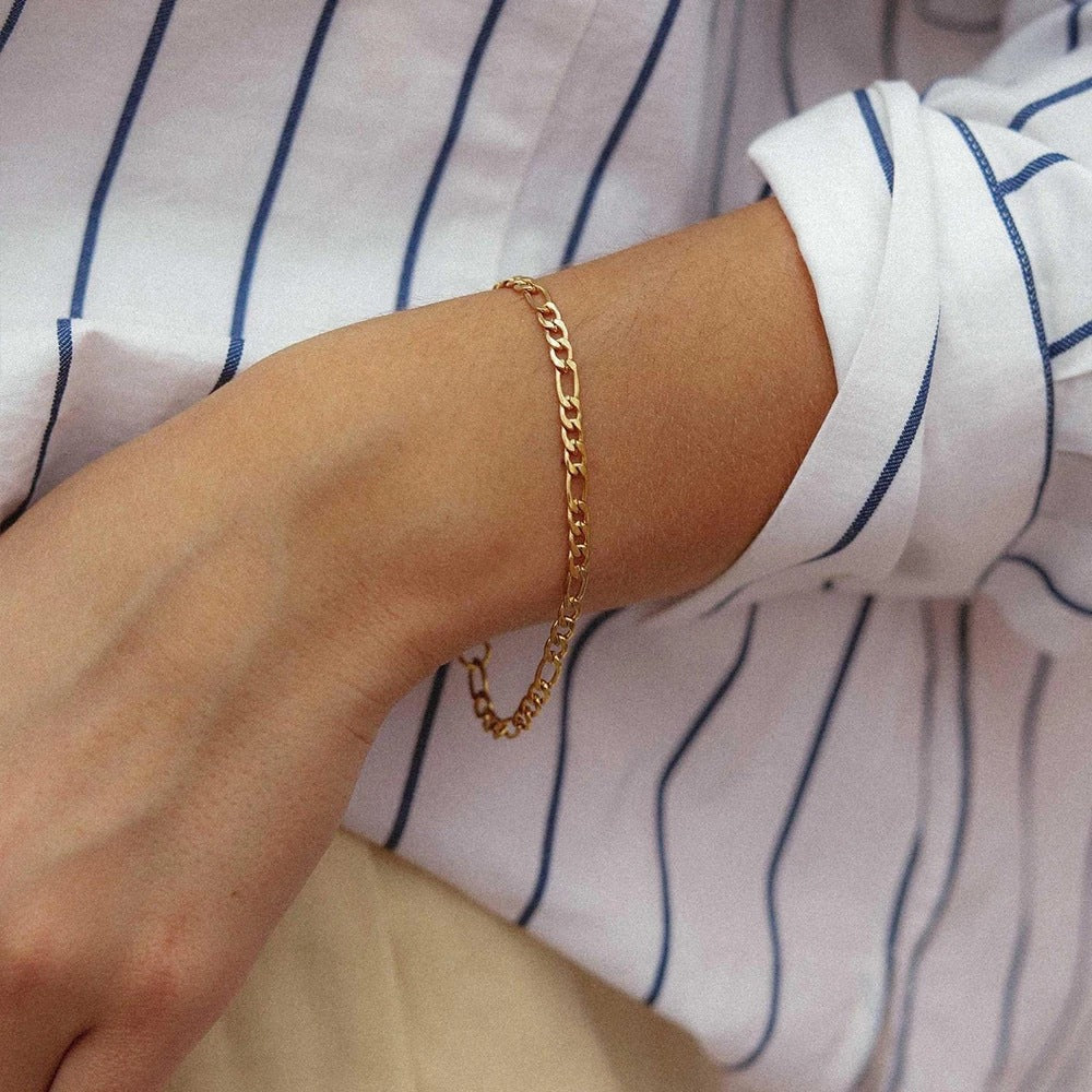 Gold Figaro Chain Bracelet for Women – 18k Plated Stainless Steel, Hypoallergenic & Waterproof