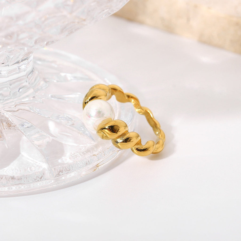 Gold Pearl Ring for Women – 18k Plated Hypoallergenic Band, Elegant Design