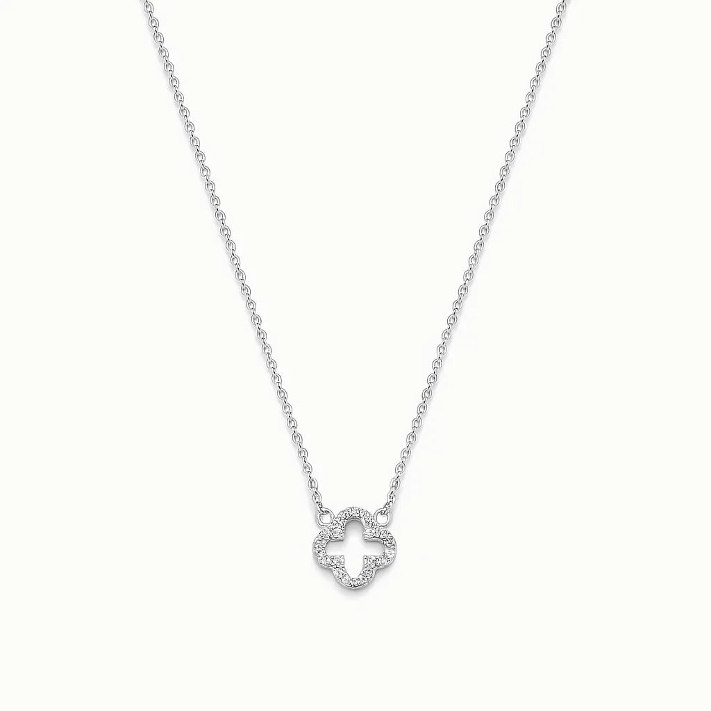 Gold & Silver Clover Pendant Necklace – 14k Plated Stainless Steel, 40cm Chain Silver