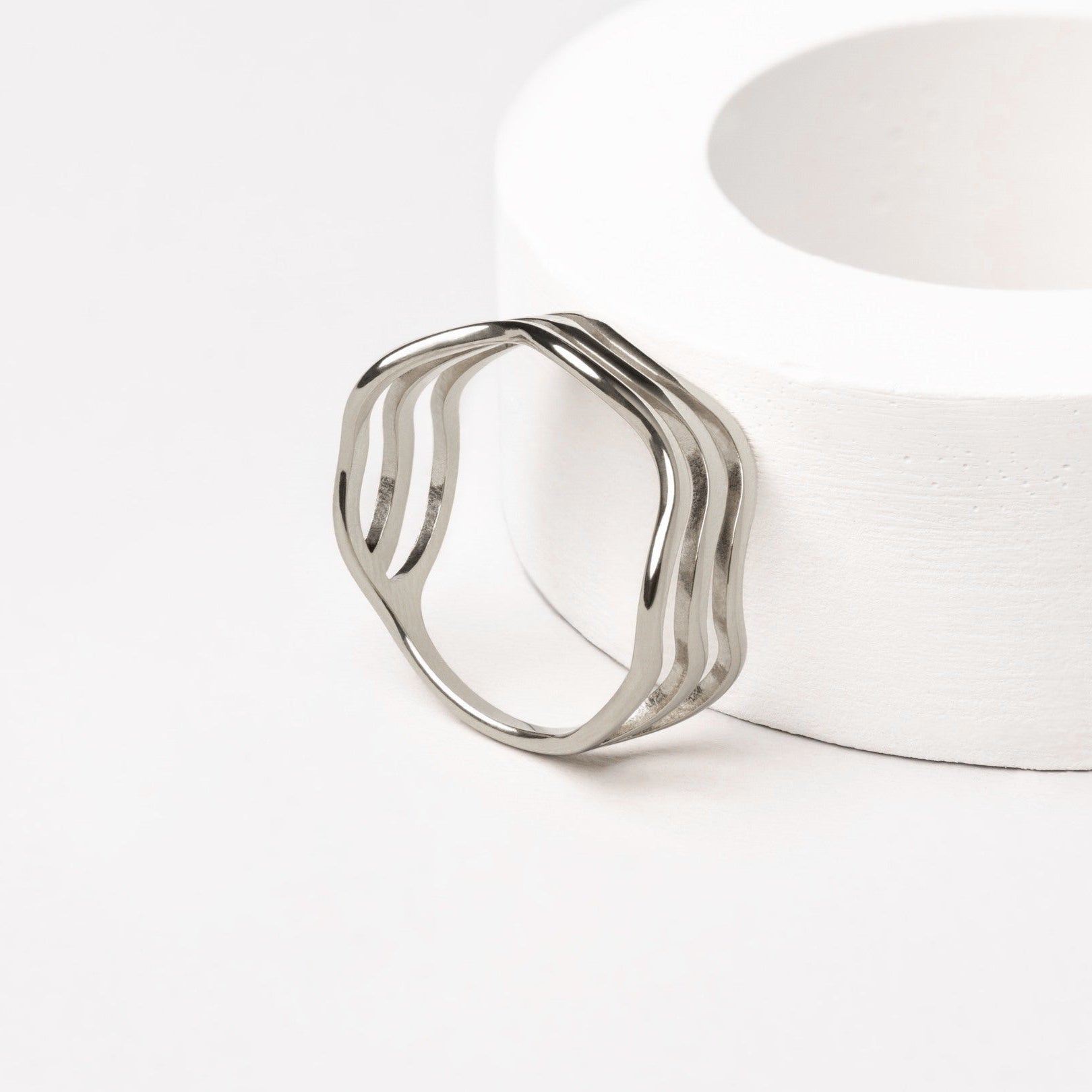 Gold Wave Ring for Women – 18k Plated Stainless Steel Band, Waterproof & Hypoallergenic Silver Colour