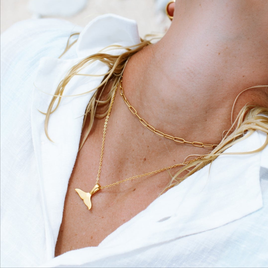 Gold Whale Tail Pendant Necklace – 18k Plated Stainless Steel Chain, Hypoallergenic & Waterproof