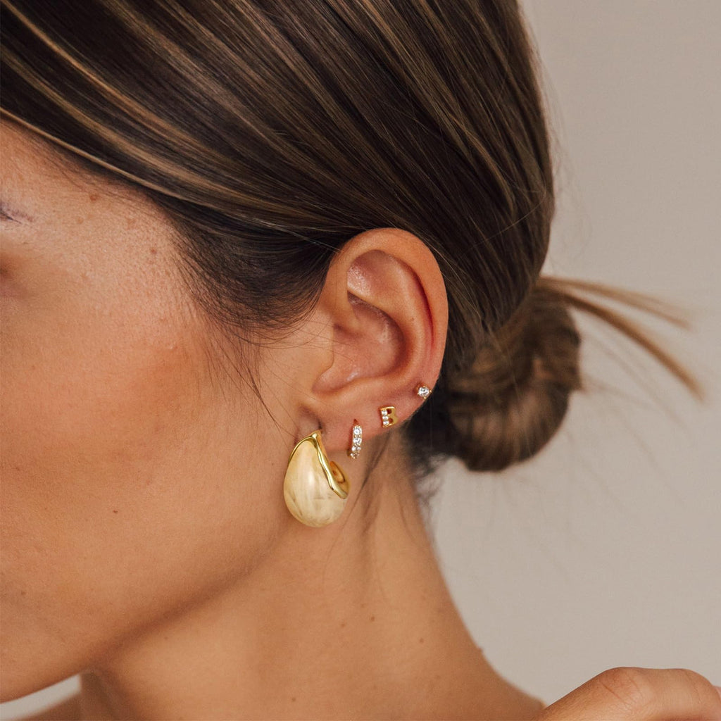 Hypoallergenic Gold Pearl Earrings - 18K Gold Plated, Elegant & Timeless Design