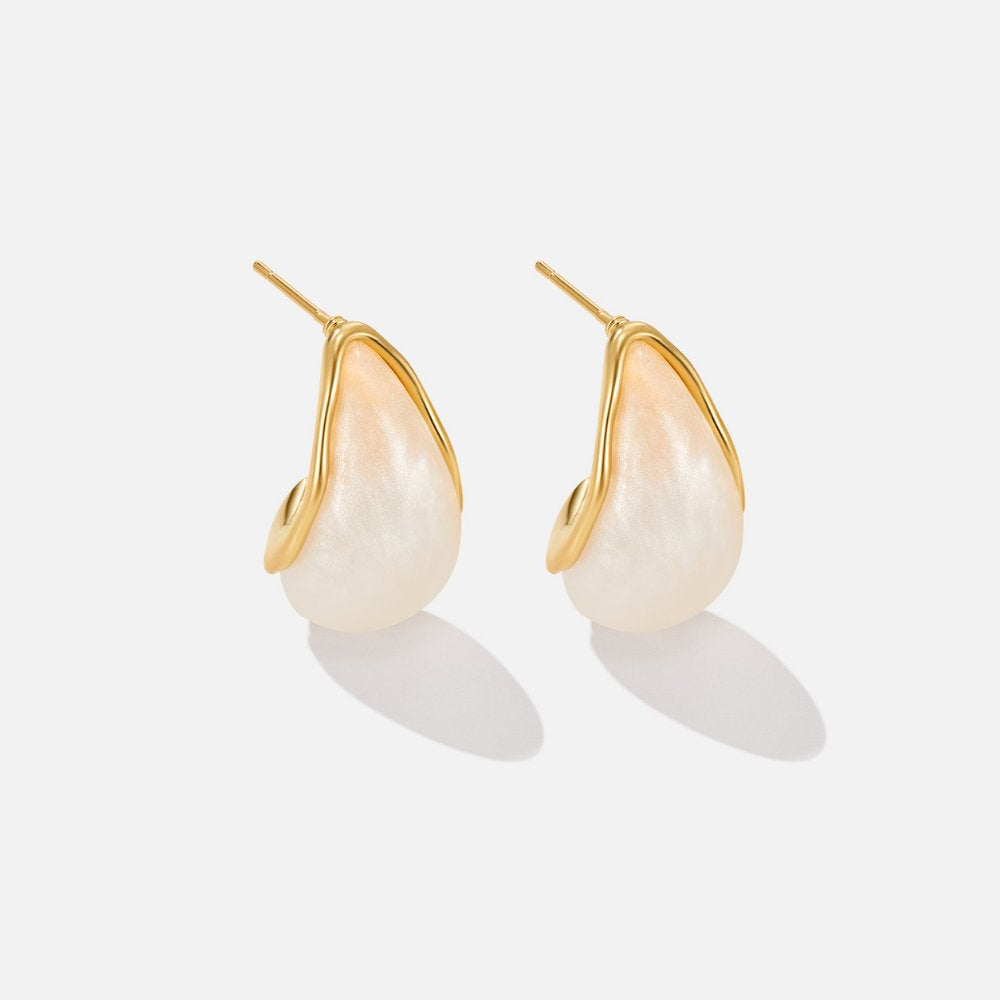 Hypoallergenic Gold Pearl Earrings - 18K Gold Plated, Elegant & Timeless Design