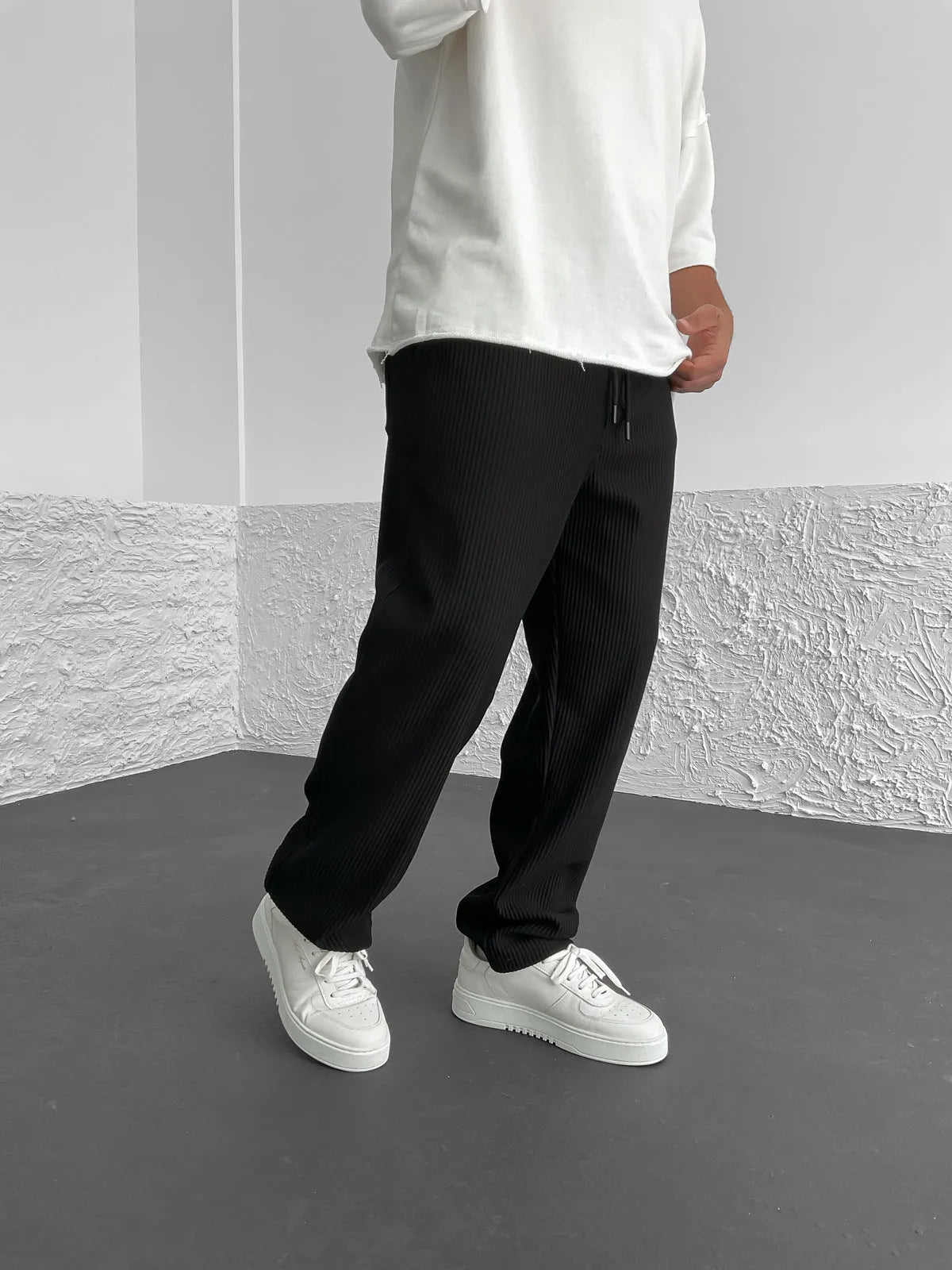 Relaxed Loose Ribbed Fit Trousers for Men - Comfortable Casual Style, High Waist, baggy straight leg