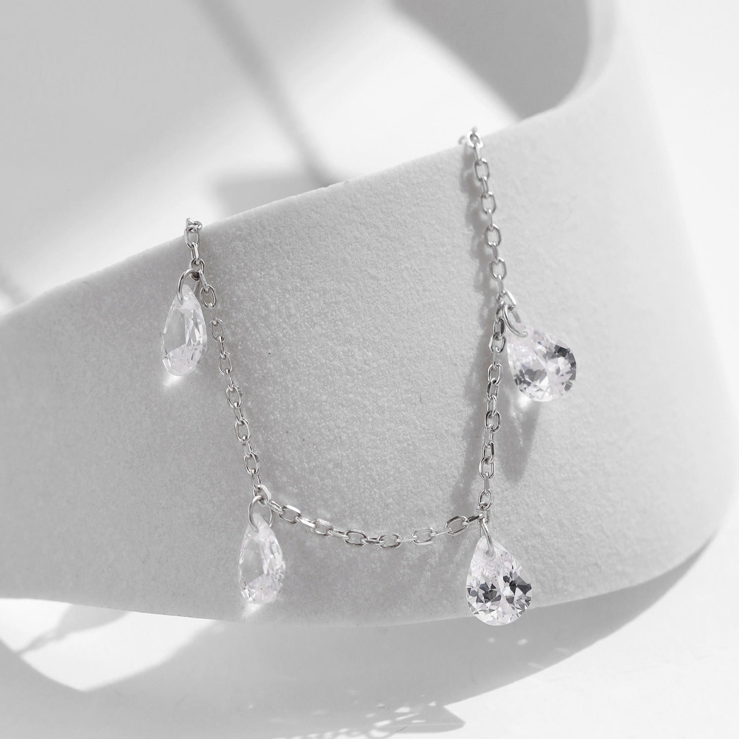 Sterling Silver Crystal Teardrop Dew Necklace – Elegant Jewellery, Hypoallergenic, Gift for Her