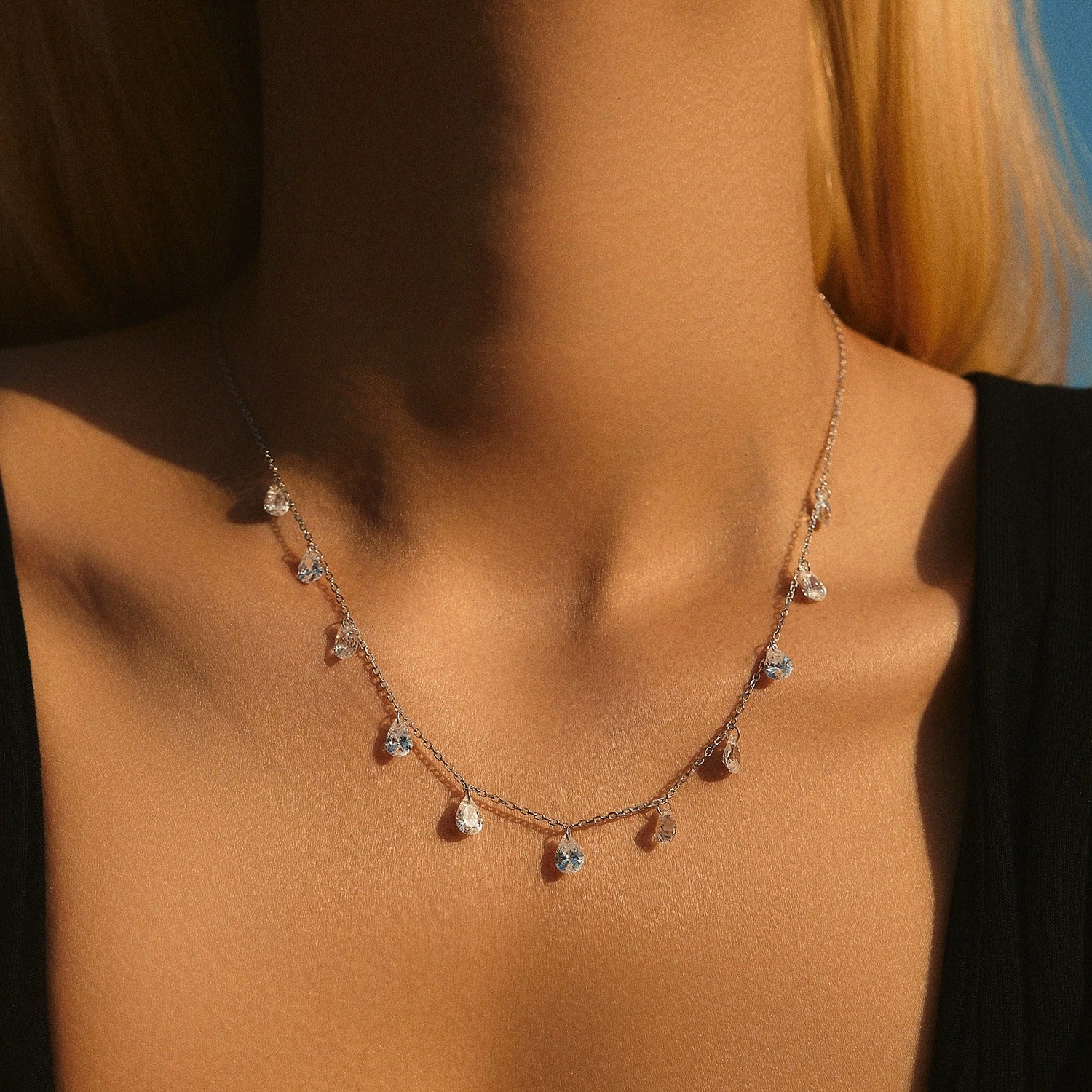 Sterling Silver Crystal Teardrop Dew Necklace – Elegant Jewellery, Hypoallergenic, Gift for Her