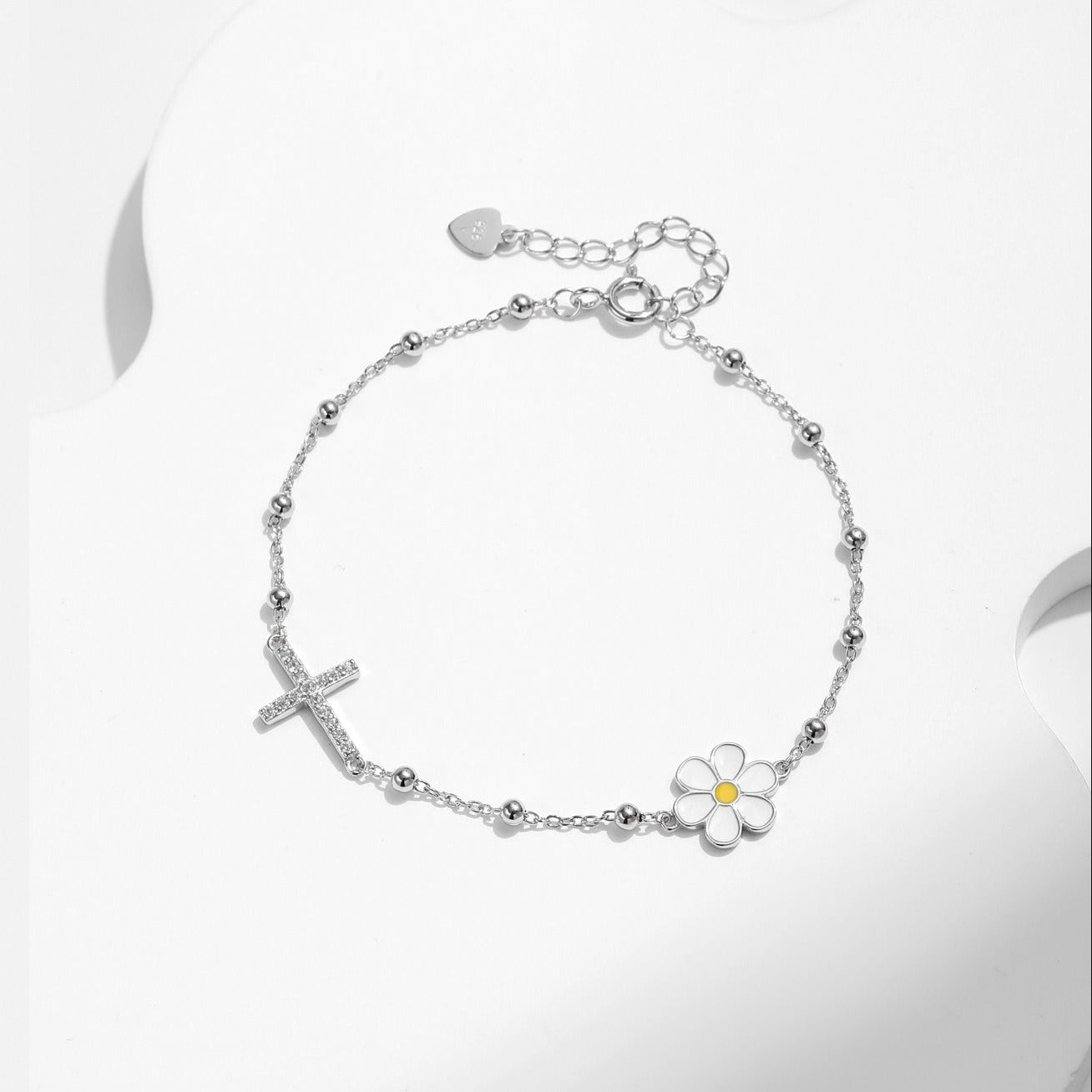 Sterling Silver Daisy Bracelet – Enamel Flower Charm, Waterproof, Hypoallergenic Jewellery Gift