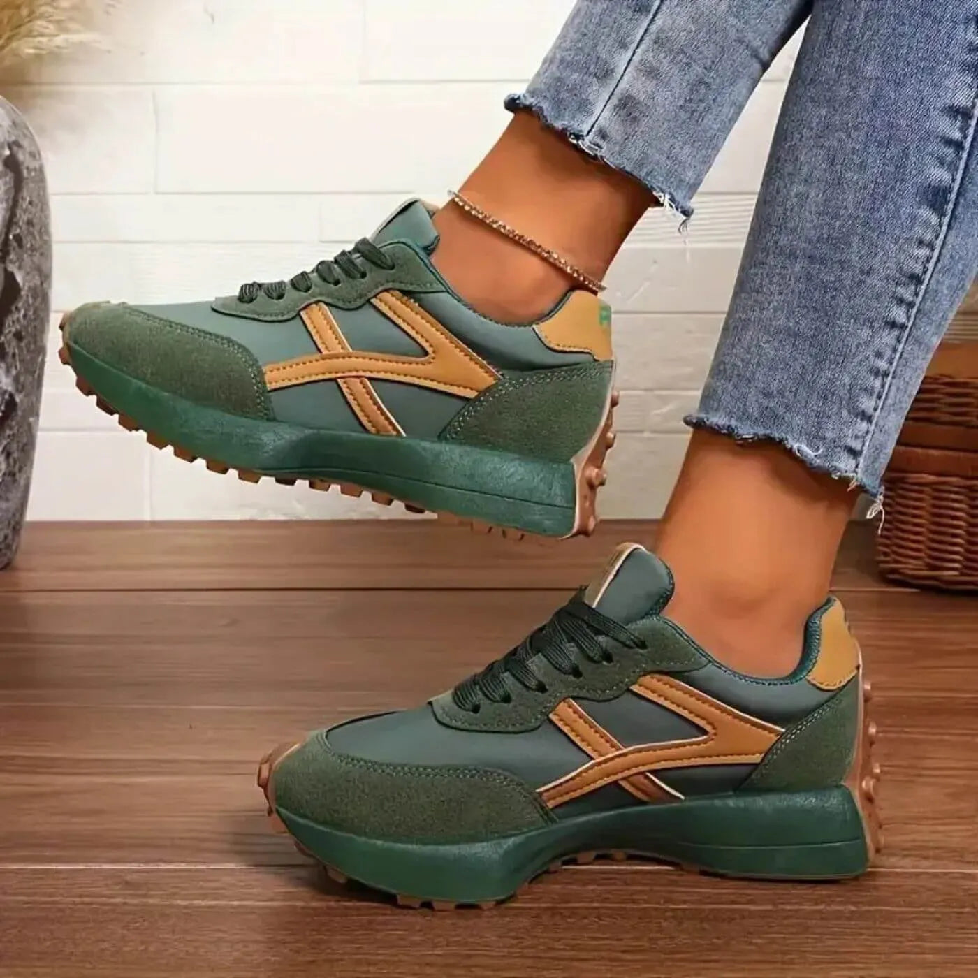 Women's Pain Relief Orthopaedic Lace-Up Athletic Shoes - Cushioned Support for Comfort & Stability Green
