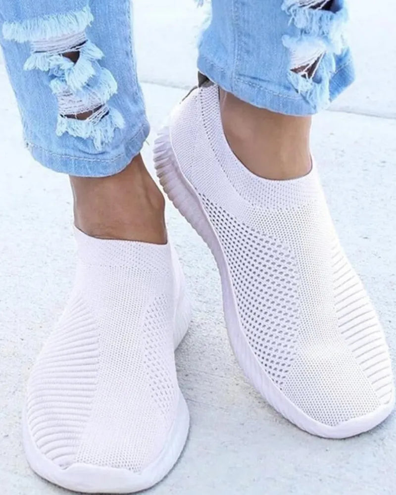 Women's Pain Relief Orthopaedic Slip-On Shoes with Cushioned Sole for Lightweight Comfort and Support White