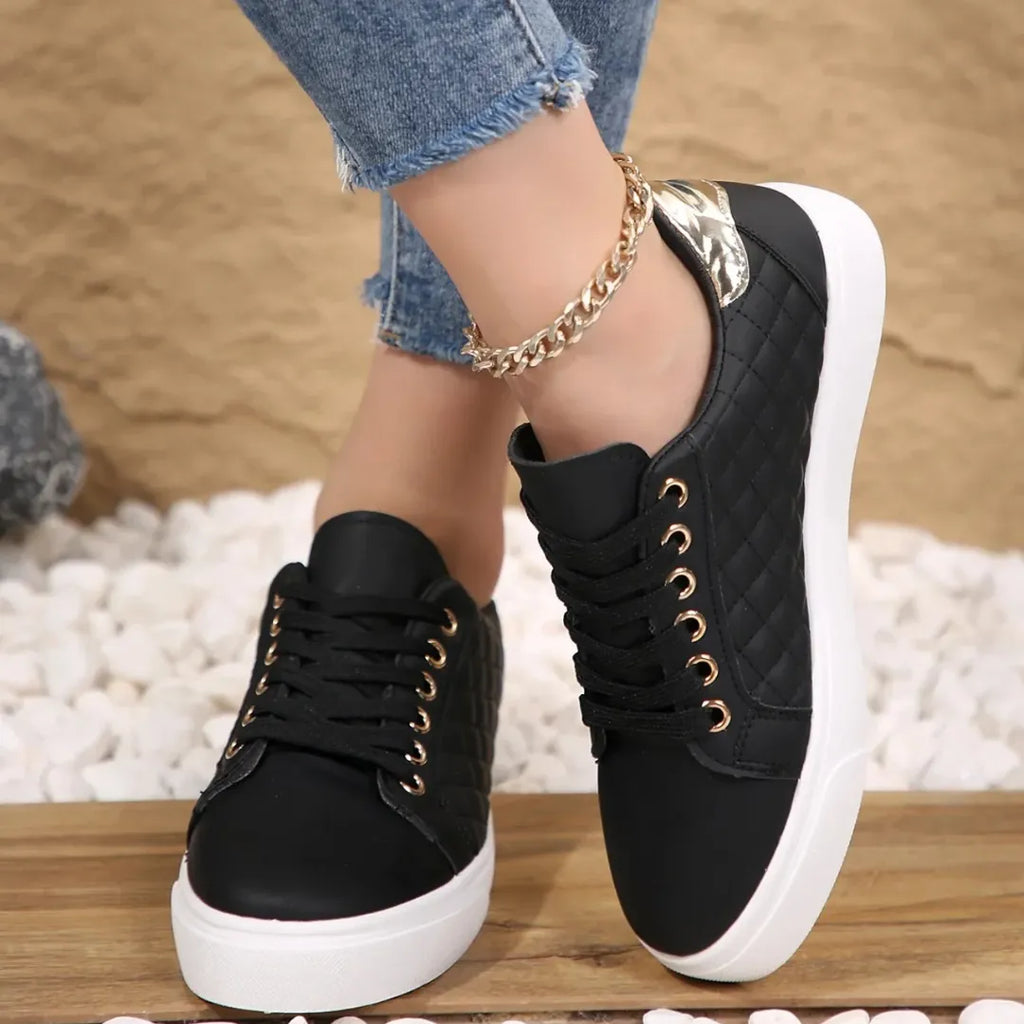 Women's Quilted Orthopaedic Sneakers with Lace-Up Closure for All-Day Comfort